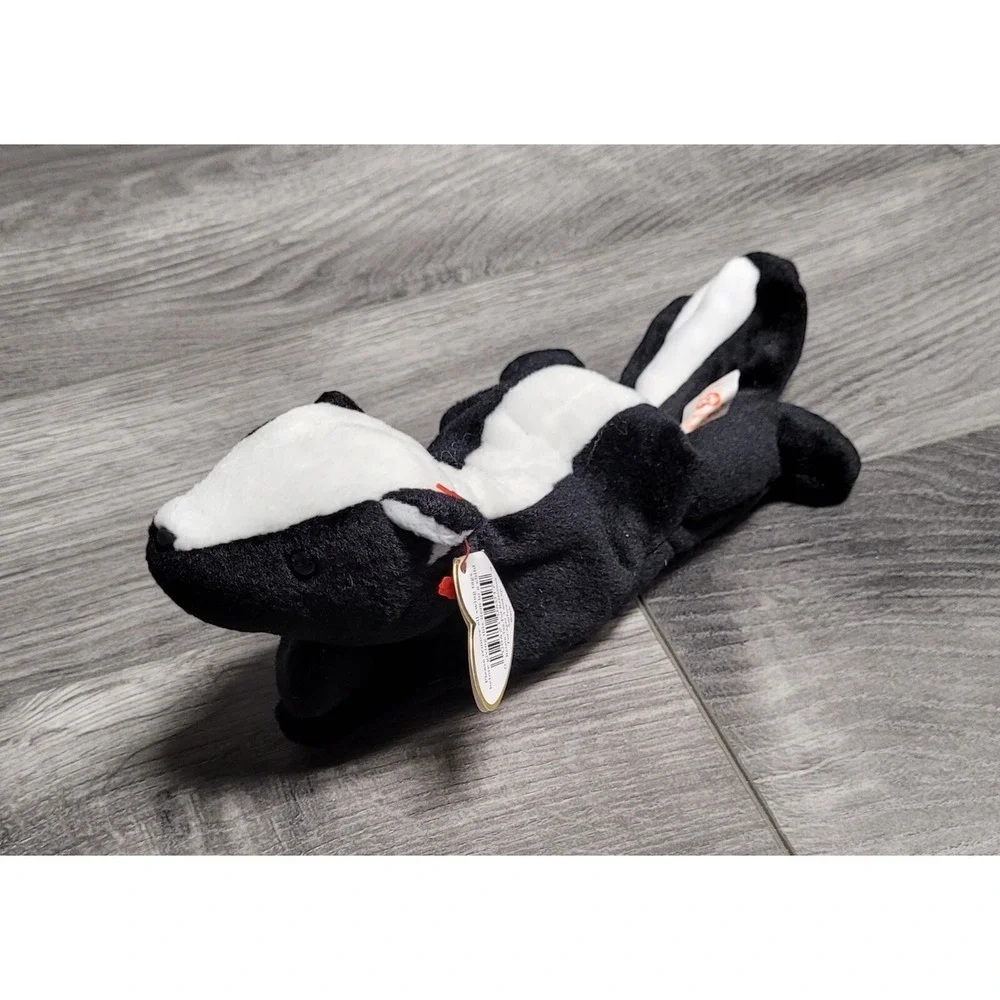 Ty Beanie Babies - Stinky the Skunk style 4017 (1995)